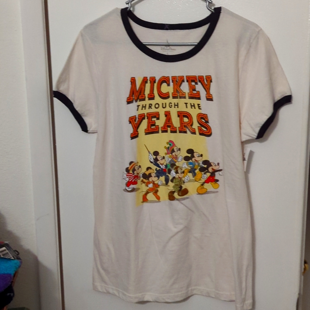 Large Mickey Mouse t-shirt